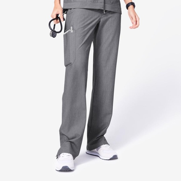 Figs Pants - NWT FIGS KADE CARGO Gray Moisture Wick Scrubs Pant